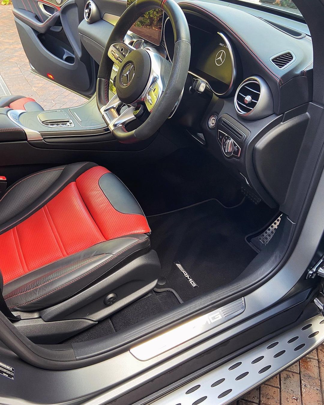 WhatsApp Image 2024-10-28 at 2.08.24 PM (1)